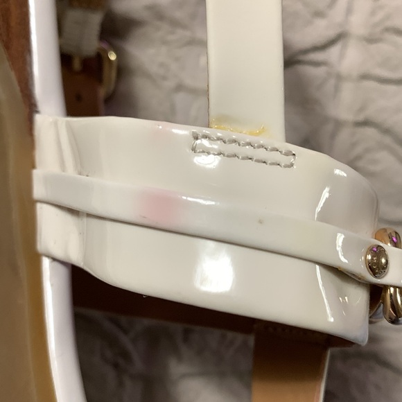 Coach Caterine Women Open Toe Patent Leather Thong Sandal Beige Size 7B - Picture 10 of 13